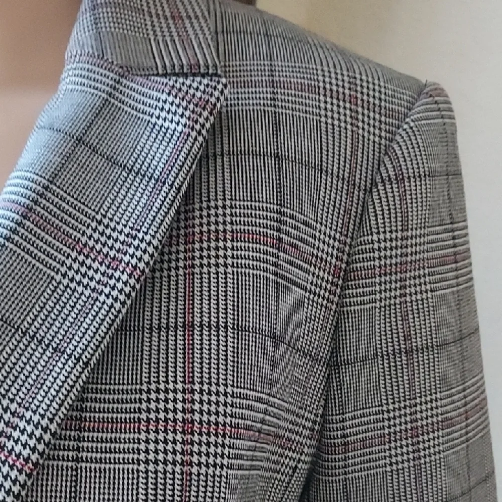 H&M Plaid Blazer - Picture 3 of 6